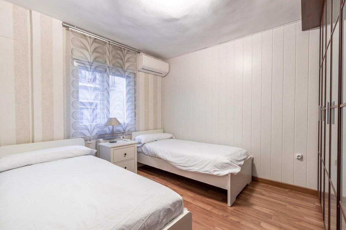 Tuguest Castaneda Apartment Гранада Экстерьер фото