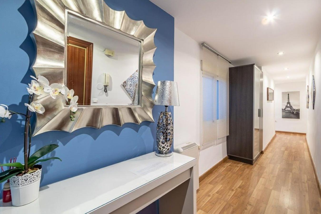 Tuguest Castaneda Apartment Гранада Экстерьер фото