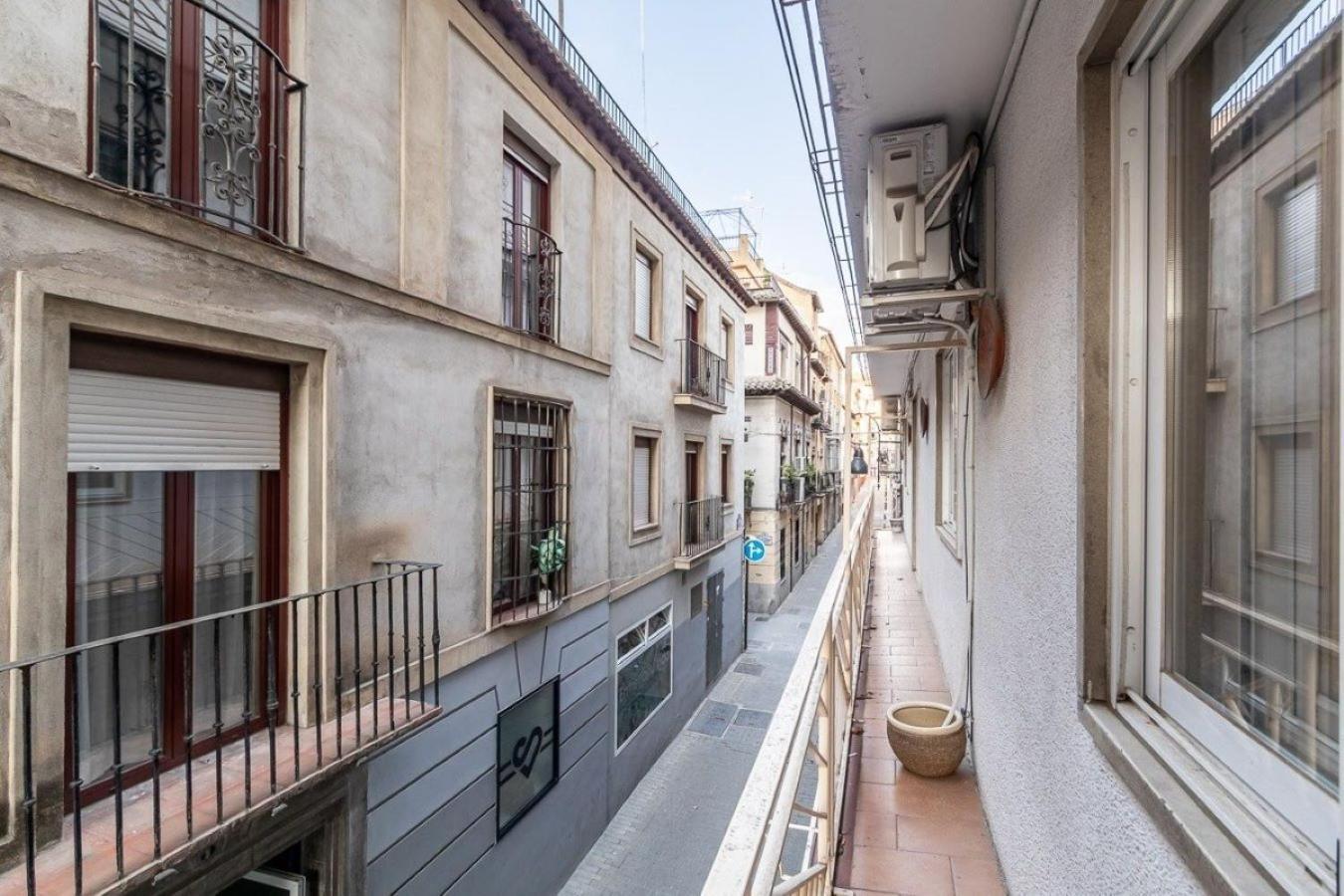 Tuguest Castaneda Apartment Гранада Экстерьер фото